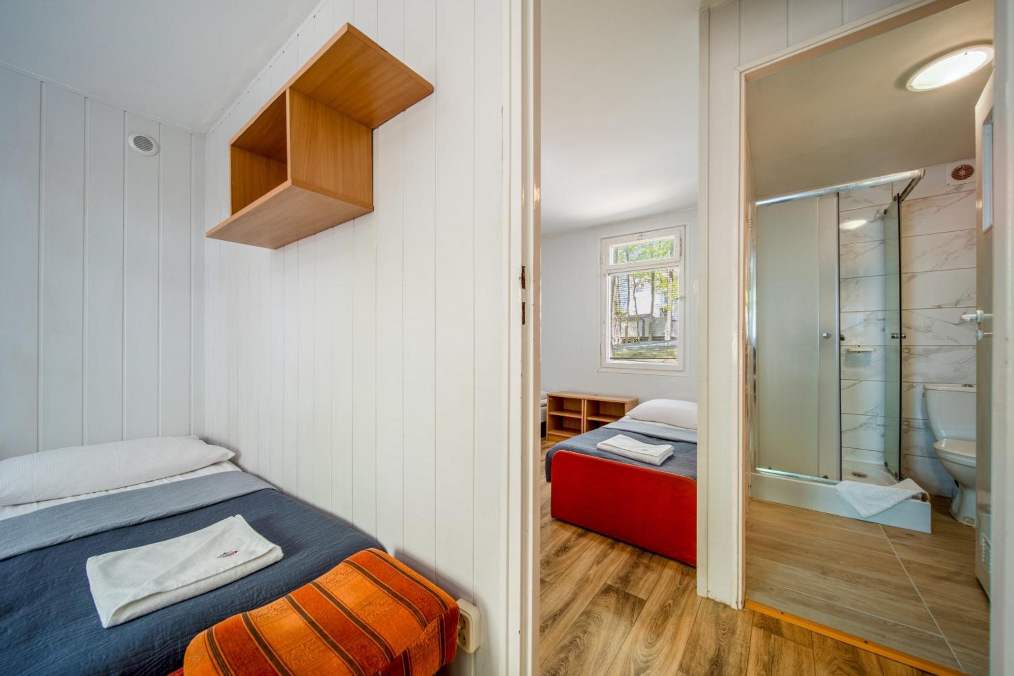 Hotel Ow Gromada Pod Bukami Miedzyzdroje Esterno foto