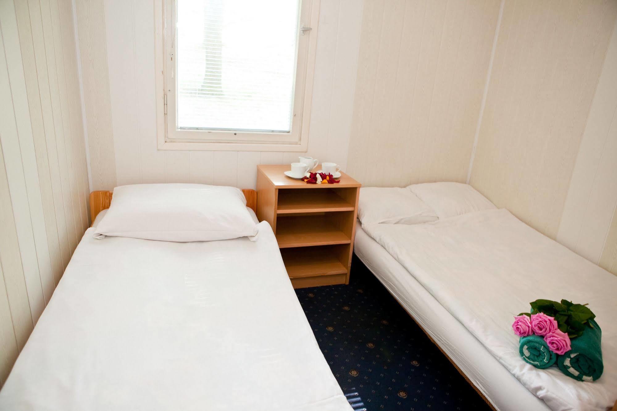 Hotel Ow Gromada Pod Bukami Miedzyzdroje Esterno foto