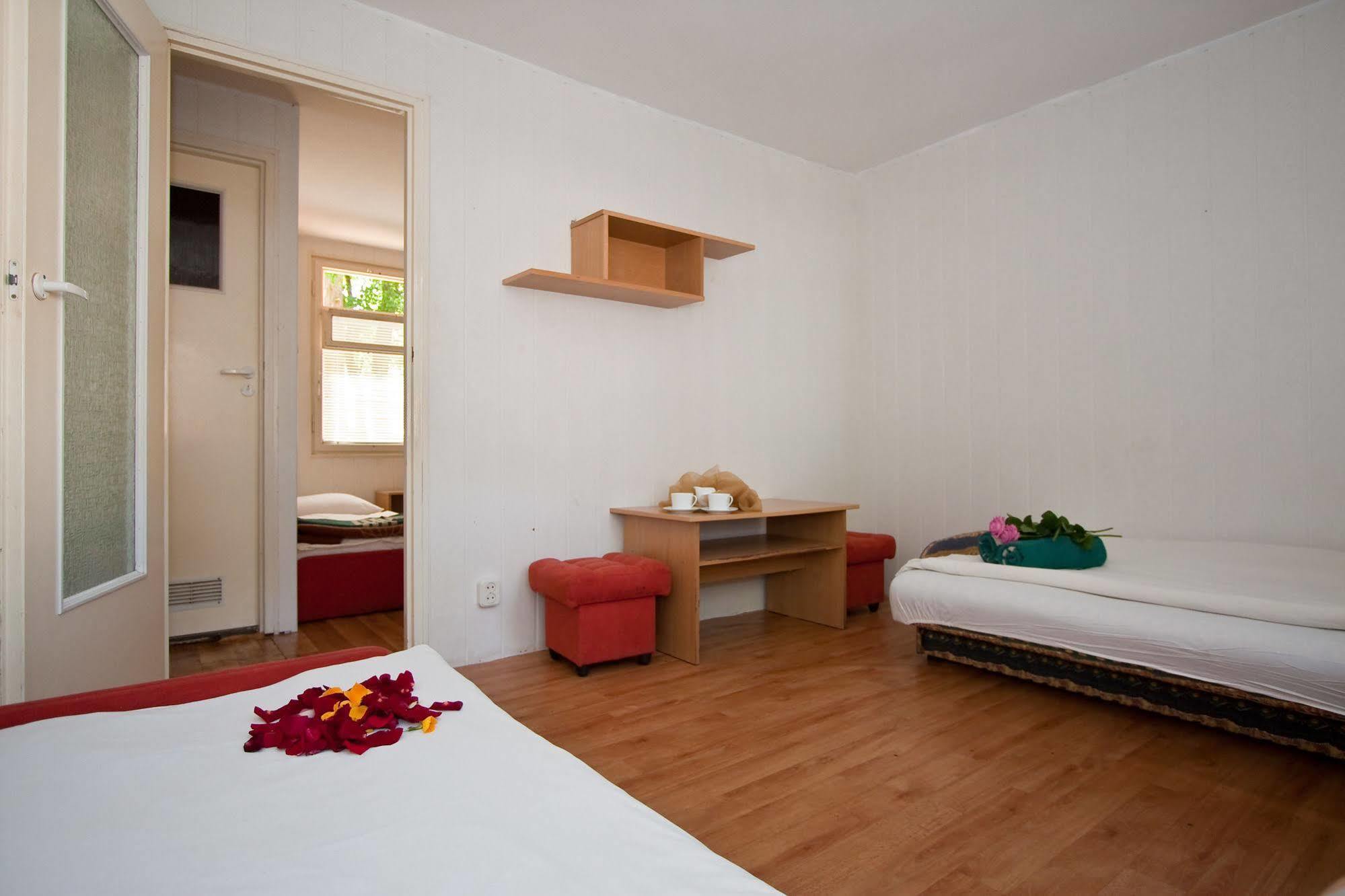 Hotel Ow Gromada Pod Bukami Miedzyzdroje Esterno foto